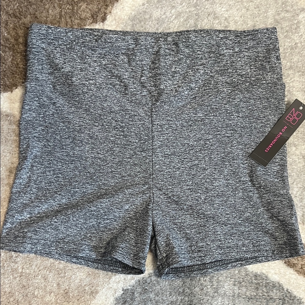 🐺No Boundaries Gray Women's Shorts